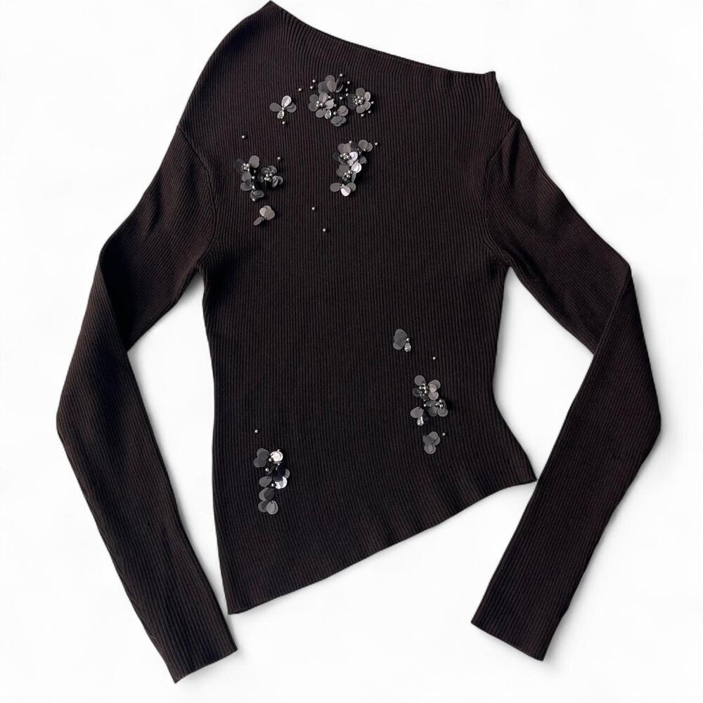 C-MIMENSE Chocolate Brown Asymmetrical Floral Sweater.